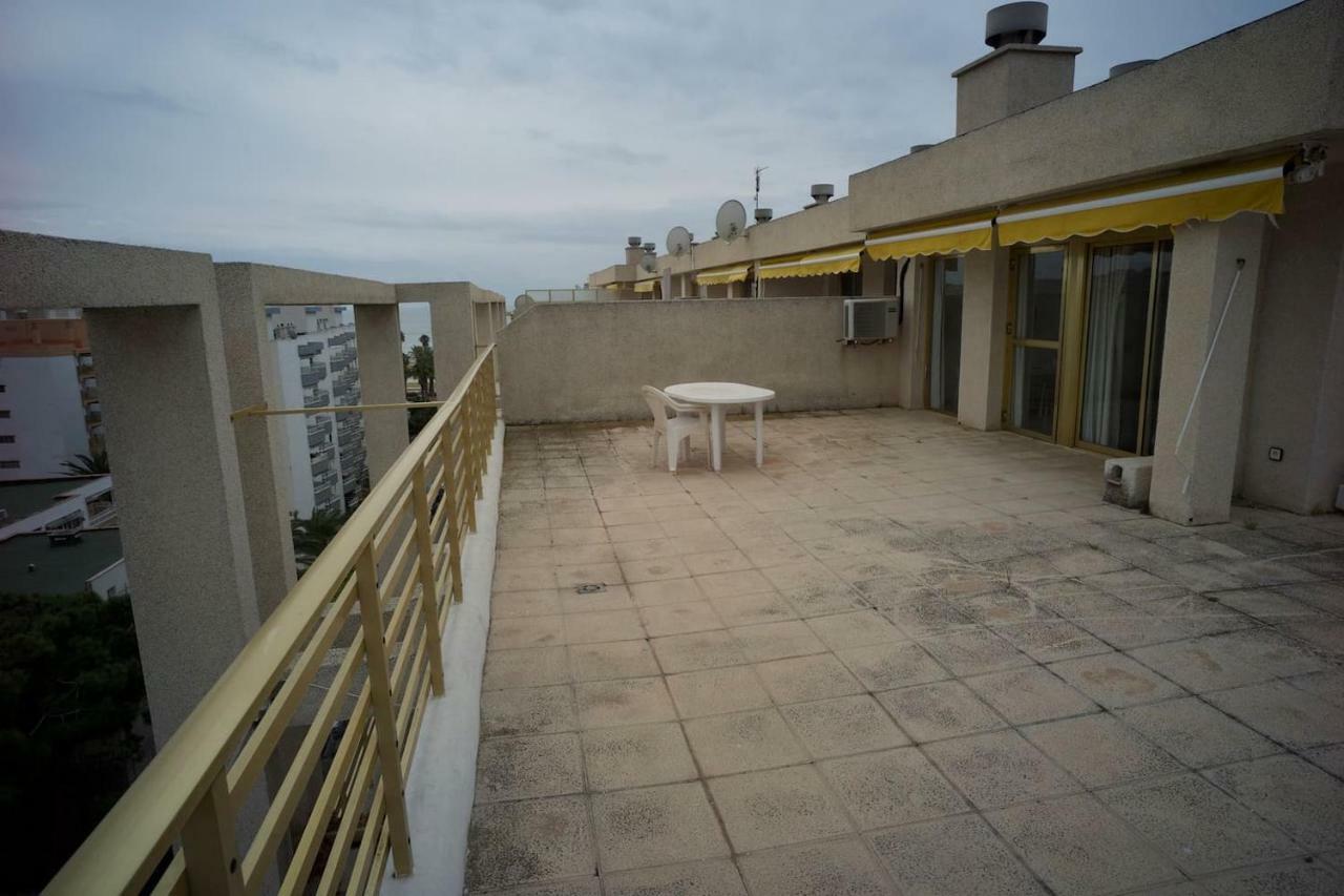 Cozy Beach Penthouse Salou Apartamento Exterior foto